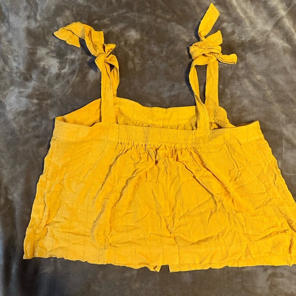 Rose & Olive Bow Strap Tank Top - Picture 2 of 8